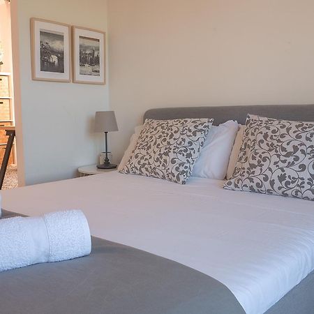 Apartamento Con Suite, Zona De Trabajo Y Yoga Wifi Y Garaje 카스트로우르디알레스 외부 사진
