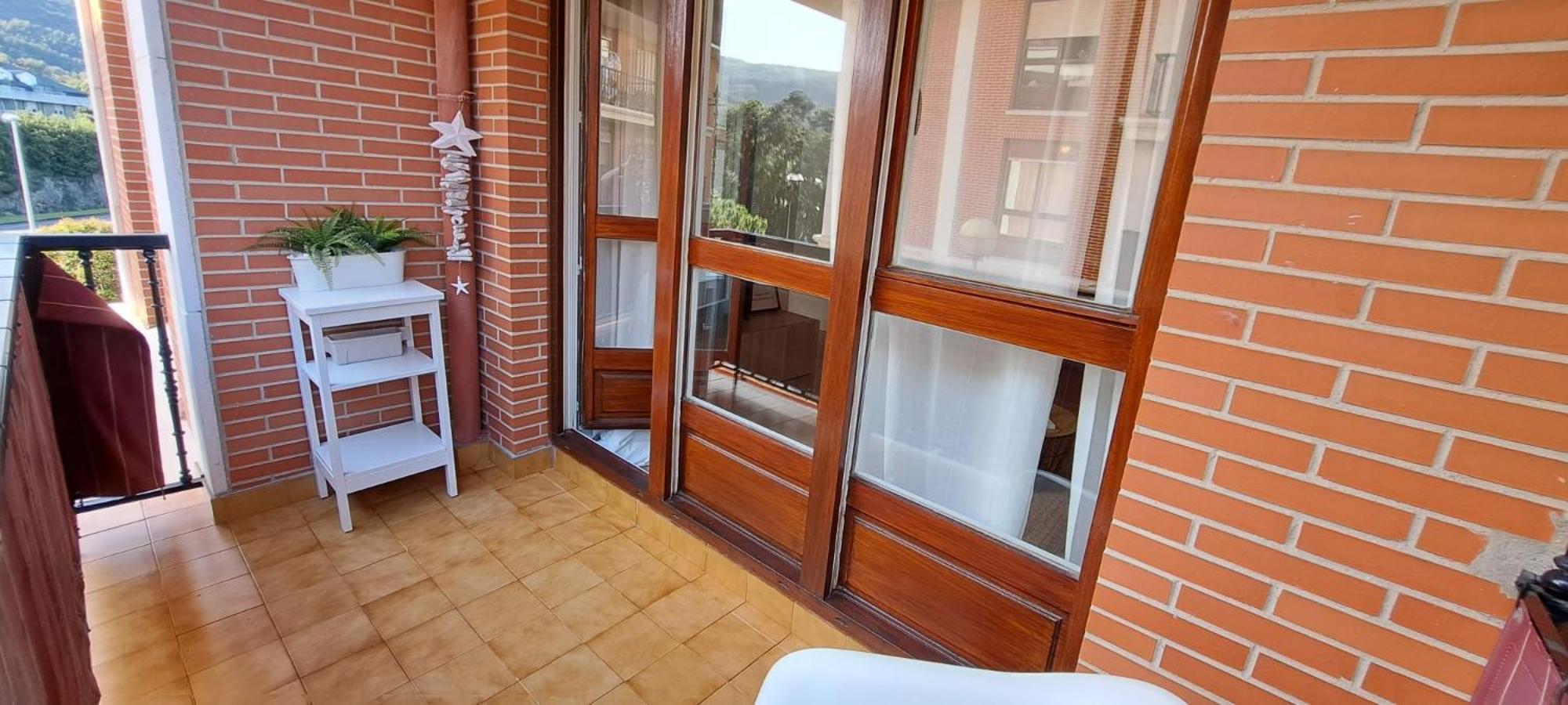 Apartamento Con Suite, Zona De Trabajo Y Yoga Wifi Y Garaje 카스트로우르디알레스 외부 사진